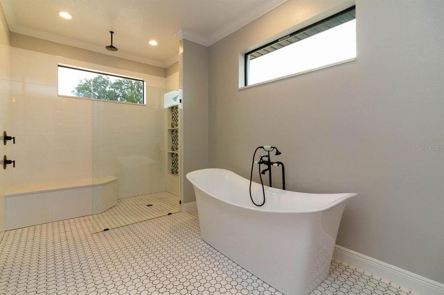 Furnished interior view inside a new home in , Umatilla (Image 14).