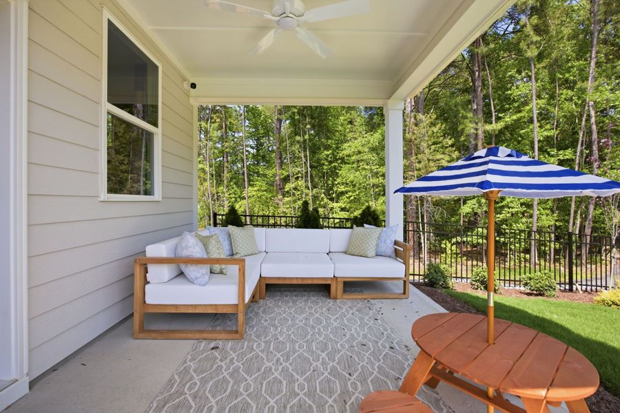 Representative exterior details of a home built from the The Ashport K by Davidson Homes LLC in Montrose, Aberdeen (Image 3).