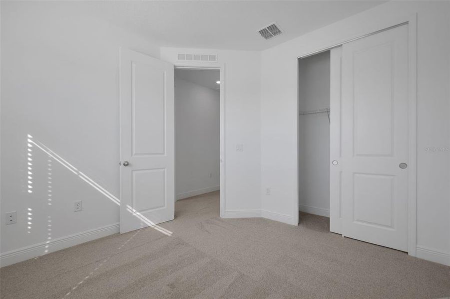 Spacious, unfurnished interior of a new home in , St. Cloud (Image 15).