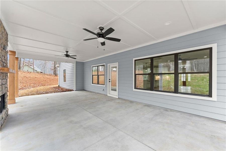 Exterior details and patio area of a home in , Clarkesville (Image 4).