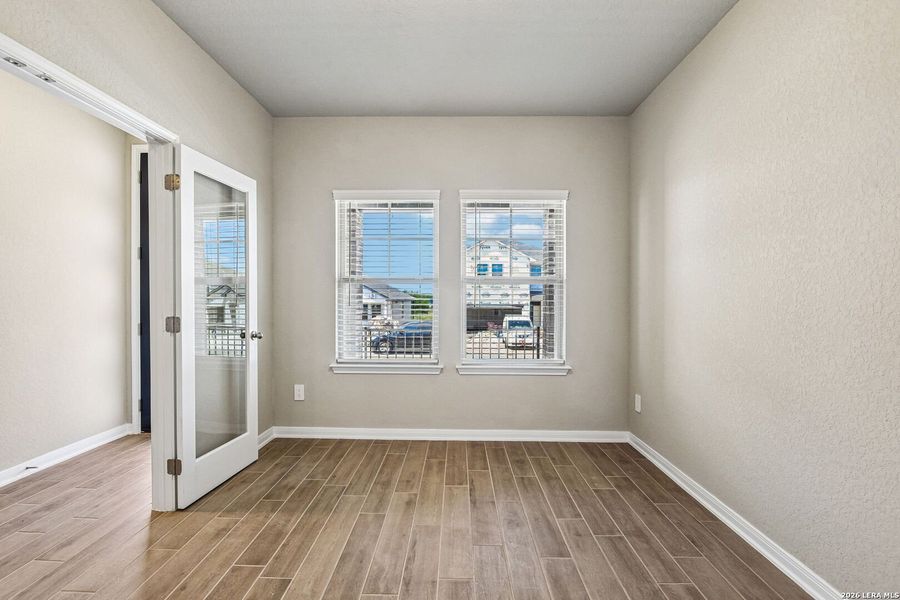 Spacious, unfurnished interior of a new home in Royal Crest, San Antonio (Image 51).