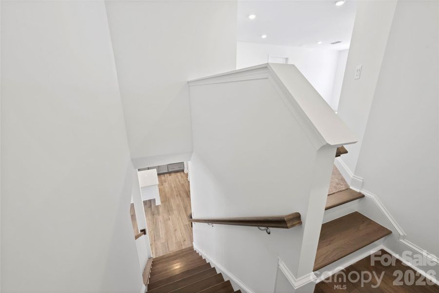 Image 34 of a home in .