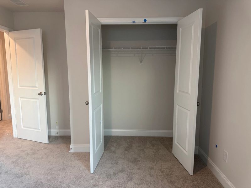 Spacious, unfurnished interior of a new home in Cades Bluff, Lebanon (Image 27).