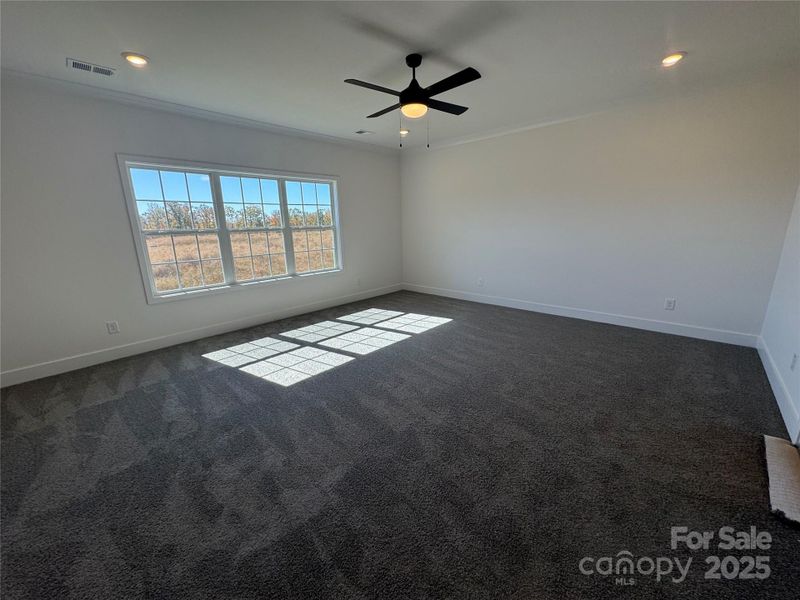 Spacious, unfurnished interior of a new home in Kerns Ridge, Salisbury (Image 16).
