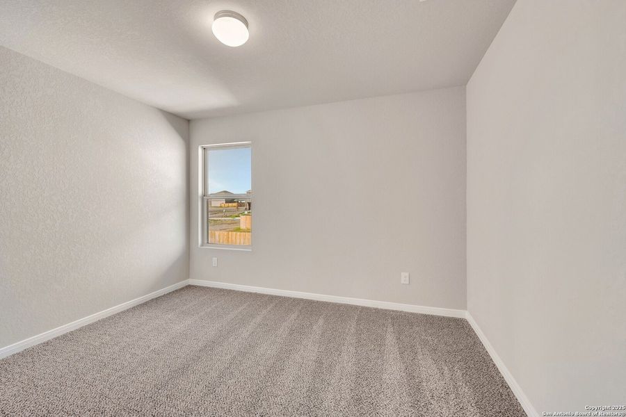 Spacious, unfurnished interior of a new home in Paloma Park, Converse (Image 28).