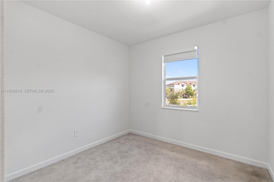 Spacious, unfurnished interior of a new home in Harmony Parc, Homestead (Image 20).