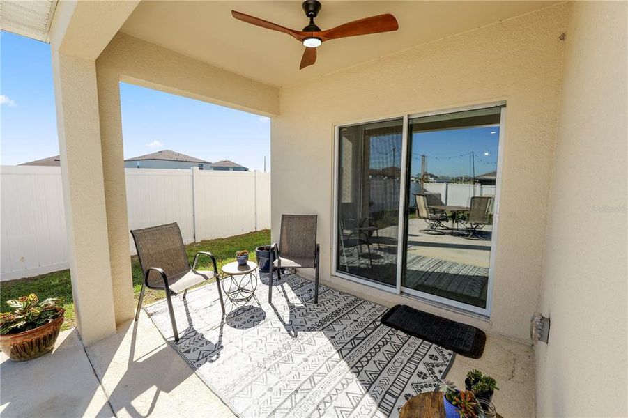 Exterior details and patio area of a home in , Bartow (Image 33).