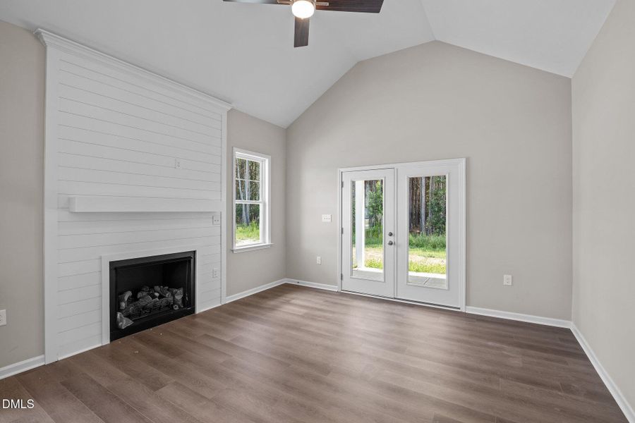 20-web-or-mls-BLS_0027 20-web-or-mls-BLS_0027