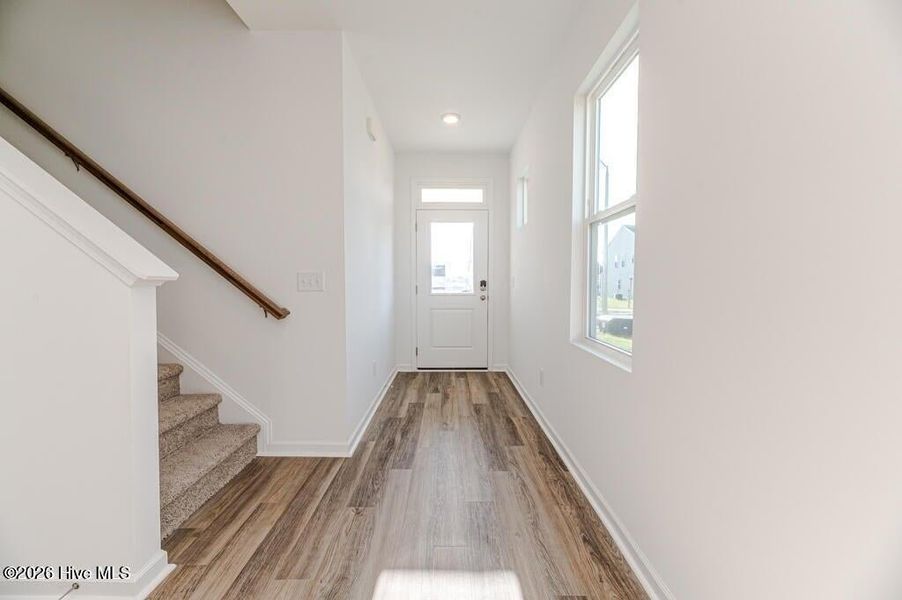 Spacious, unfurnished interior of a new home in Fords Reach, Bolivia (Image 6).