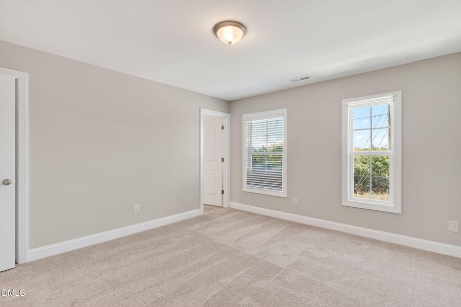 Ral_Forestville_Lot20 (30)