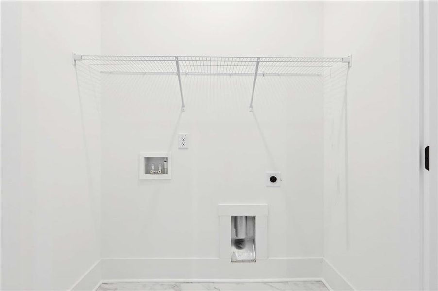 Spacious, unfurnished interior of a new home in Park Vue, Atlanta (Image 21).