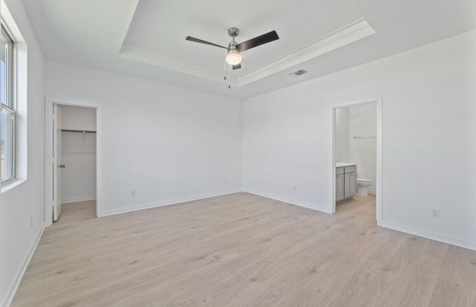Spacious, unfurnished interior of a new home in County View, Temple (Image 12).