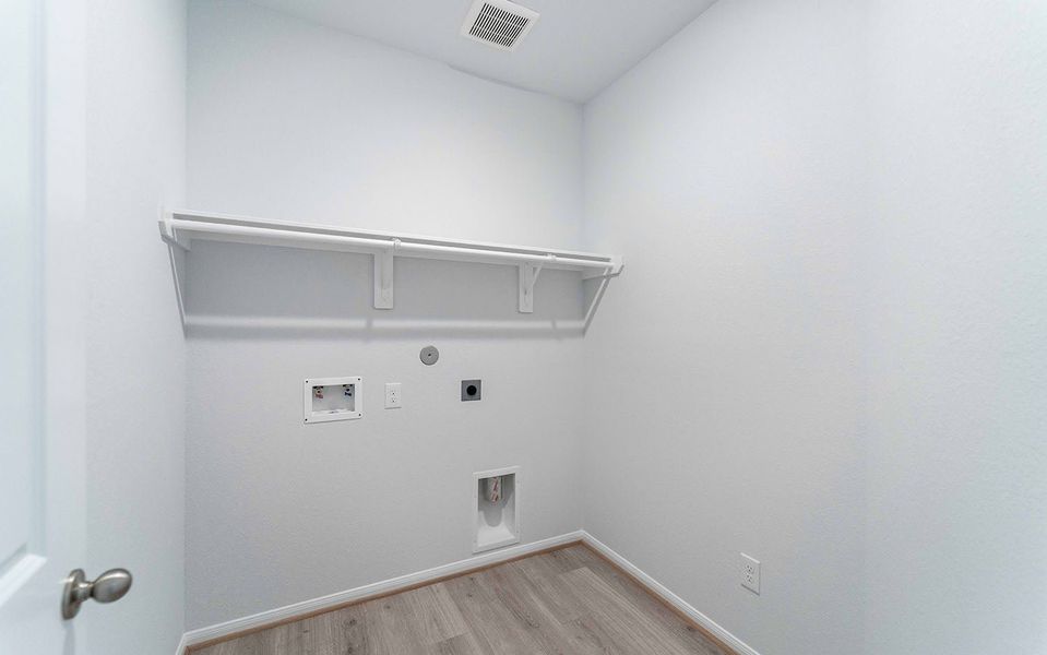 Spacious, unfurnished interior of a new home in Magnolia Springs, Montgomery (Image 41).
