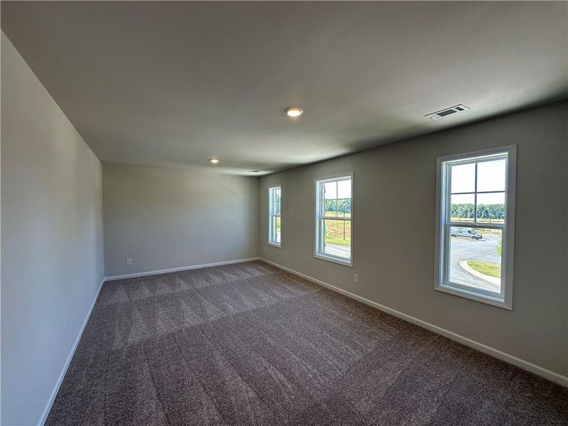 Spacious, unfurnished interior of a new home in Kentmere, Auburn (Image 36).