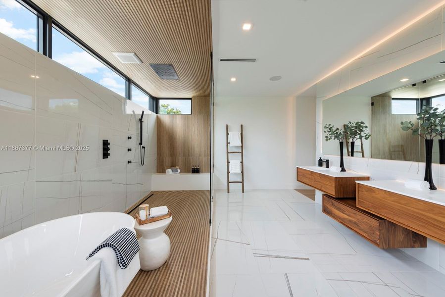 Furnished interior view inside a new home in , Pinecrest (Image 7).