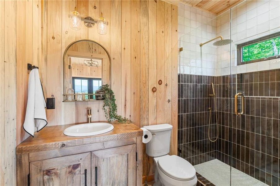 Furnished interior view inside a new home in , Ellijay (Image 12).