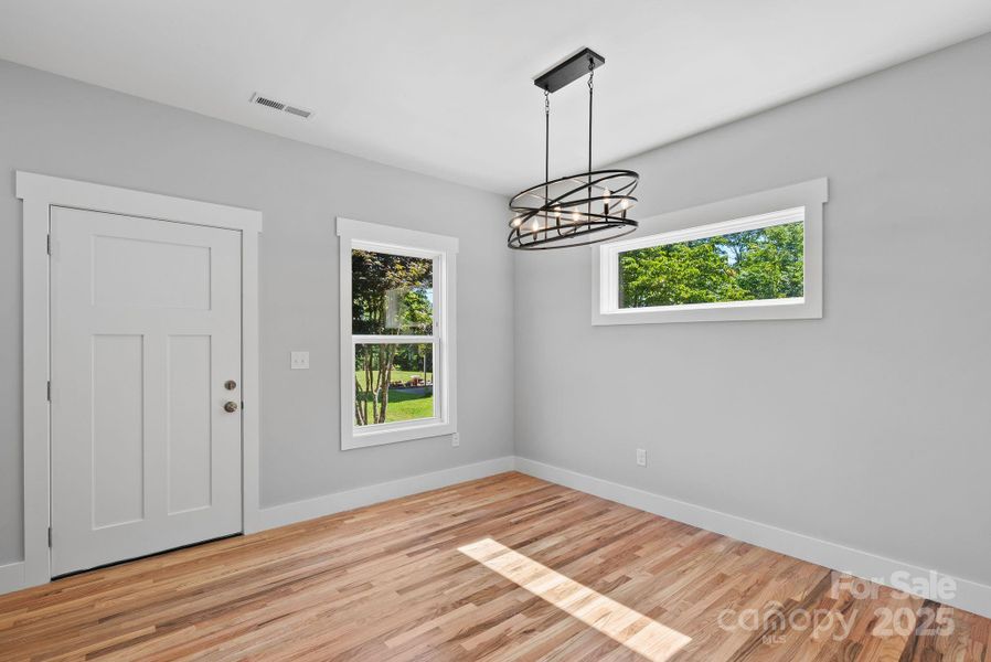 Spacious, unfurnished interior of a new home in , Asheville (Image 22).