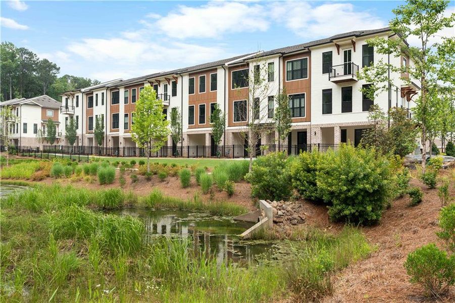 Image 36 of a home in Ecco Park.