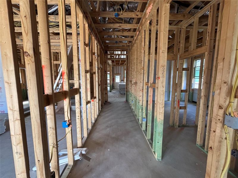 Spacious, unfurnished interior of a new home in Berry Creek Highlands, Georgetown (Image 15).