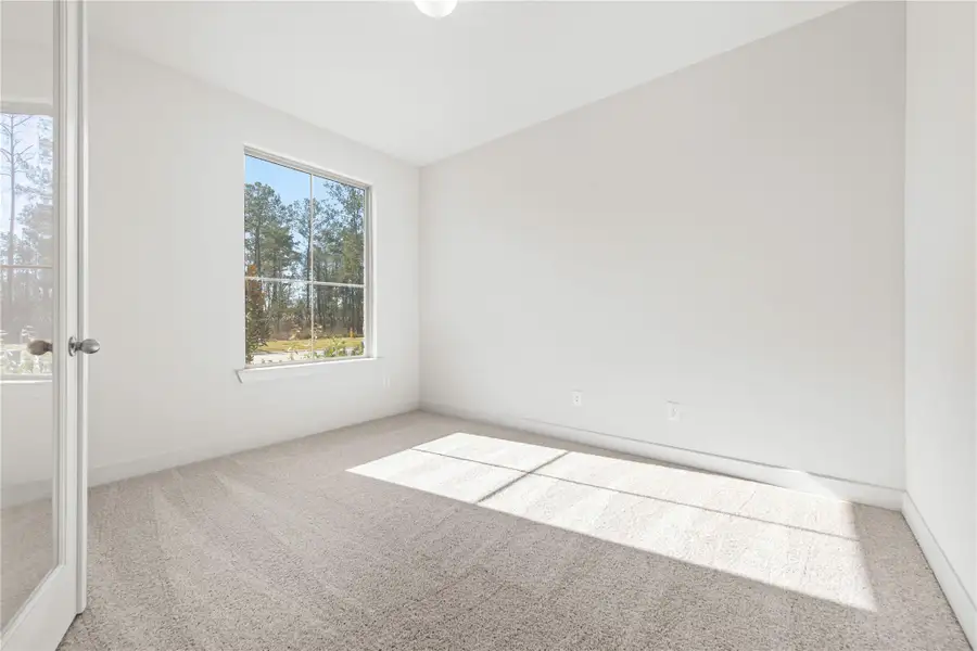 Spacious, unfurnished interior of a new home in ARTAVIA®, Conroe (Image 13).