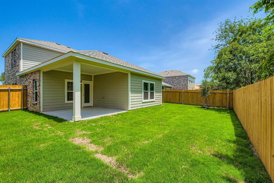 Exterior details of a home in Sperling Farms, Ferris (Image 19). Exterior details of a home in Sperling Farms, Ferris (Image 19).