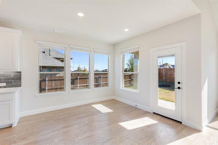 Spacious, unfurnished interior of a new home in Triple Diamond Ranch, Mansfield (Image 36).