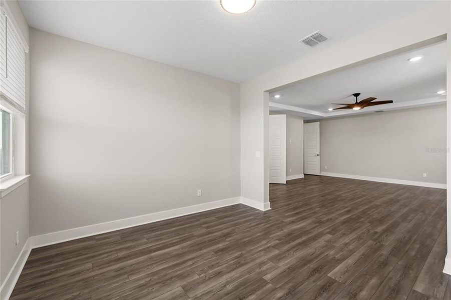 Spacious, unfurnished interior of a new home in , Winter Garden (Image 54).