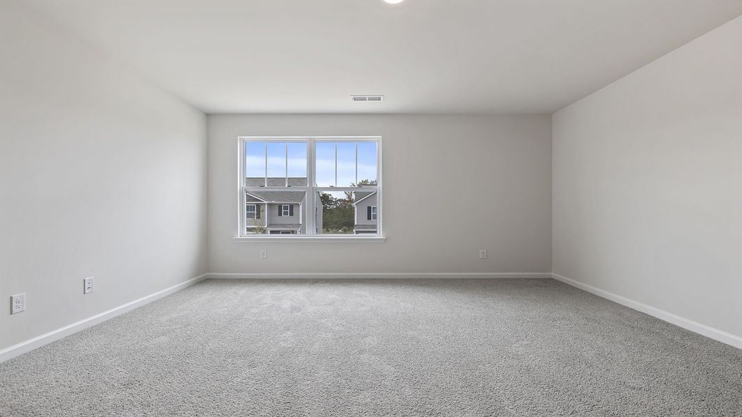Spacious, unfurnished interior of a new home in Village Grove, Greenville (Image 19).