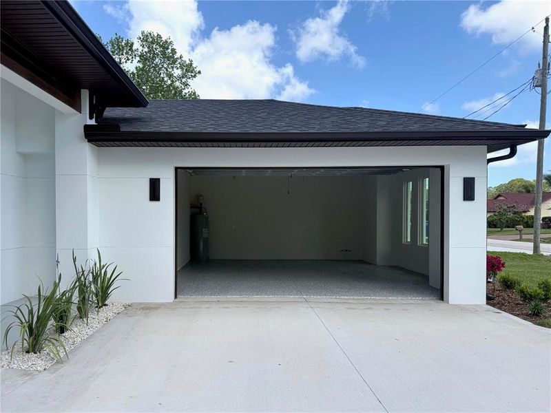 Exterior details and patio area of a home in , Palm Coast (Image 3).