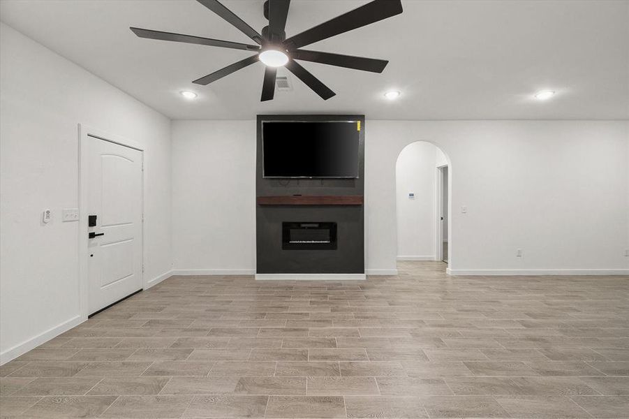 Spacious, unfurnished interior of a new home in , Barry (Image 22).