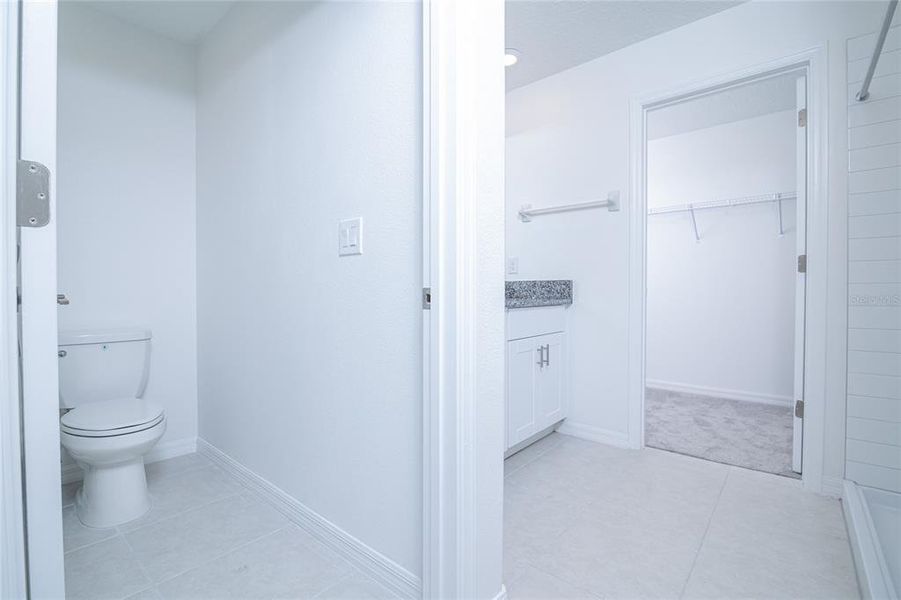 Furnished interior view inside a new home in Saddle Creek Preserve: The Manors II, Lakeland (Image 7).