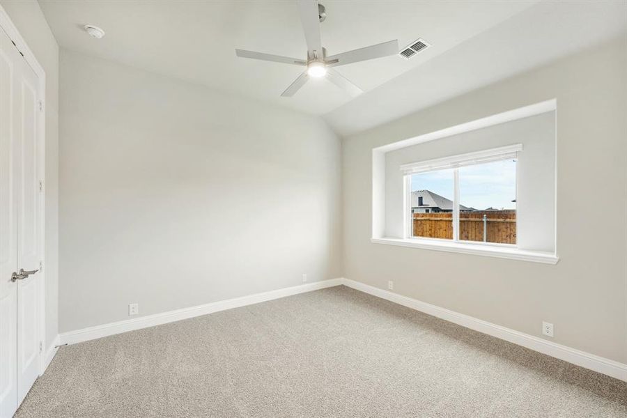 Spacious, unfurnished interior of a new home in Ridgepoint, Midlothian (Image 23).