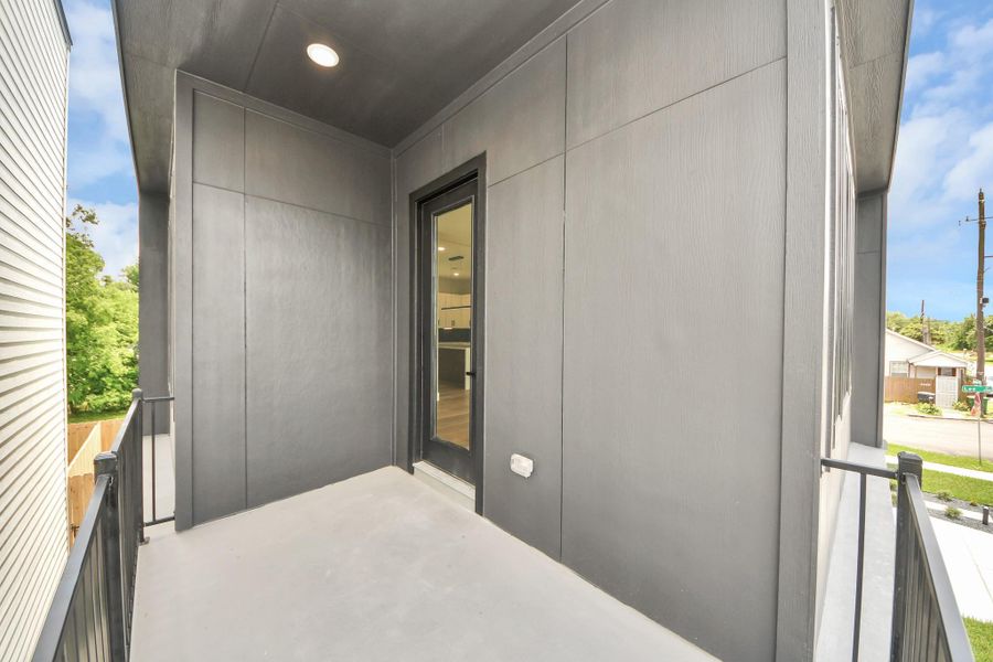 Exterior details and patio area of a home in , Houston (Image 4). Exterior details and patio area of a home in , Houston (Image 4).