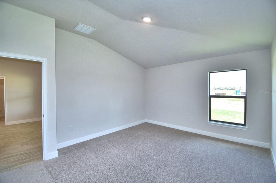 Spacious, unfurnished interior of a new home in Lake Juliana Estates, Auburndale (Image 20). Spacious, unfurnished interior of a new home in Lake Juliana Estates, Auburndale (Image 20).