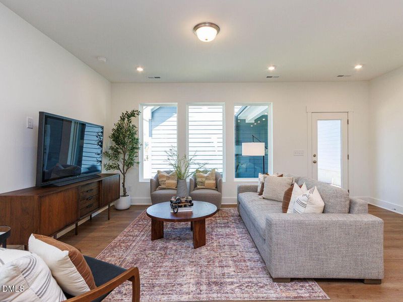 015-1280x960-living-room 015-1280x960-living-room