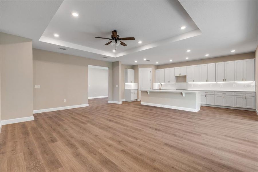 Spacious, unfurnished interior of a new home in , Palm Coast (Image 27).