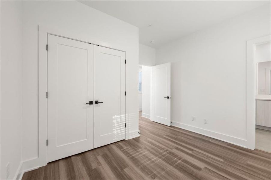 Spacious, unfurnished interior of a new home in , Atlanta (Image 19).