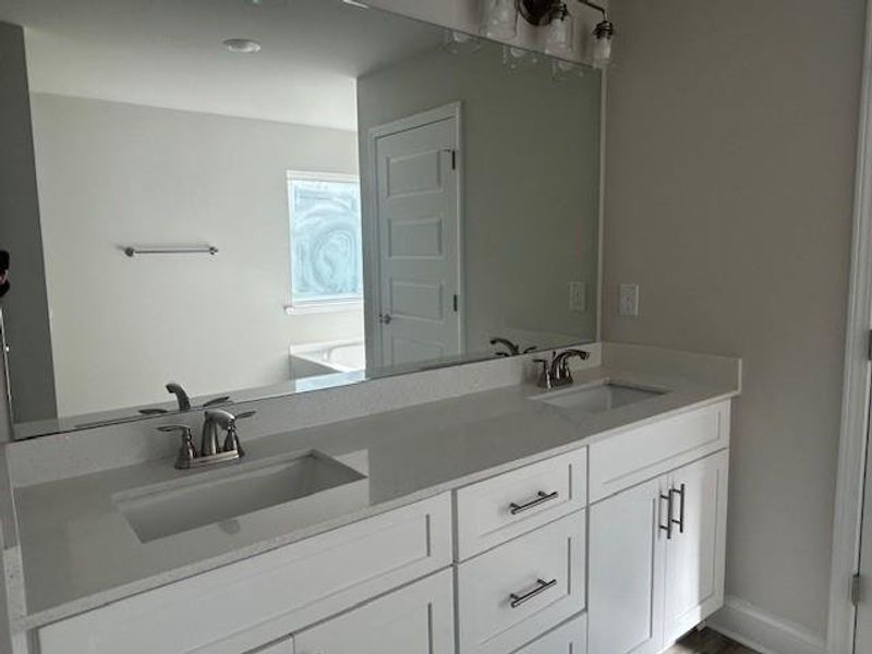 Furnished interior view inside a new home in Habersham Meadows, Demorest (Image 5).