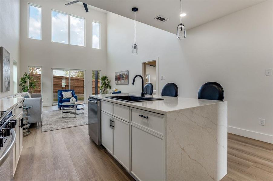 Furnished interior view inside a new home in , Dallas (Image 14).