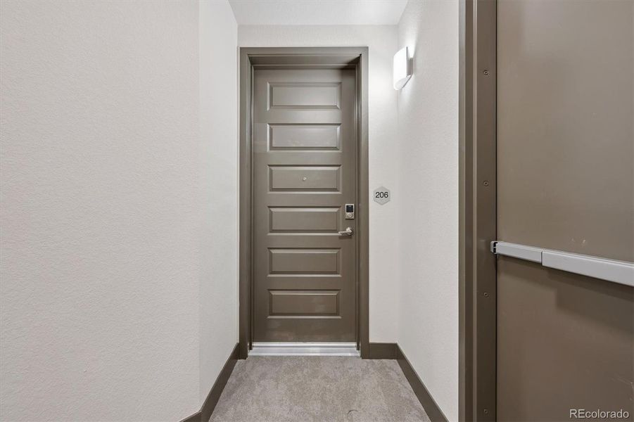 Spacious, unfurnished interior of a new home in Condo Collection at Grand Vue at Interlocken, Broomfield (Image 14).