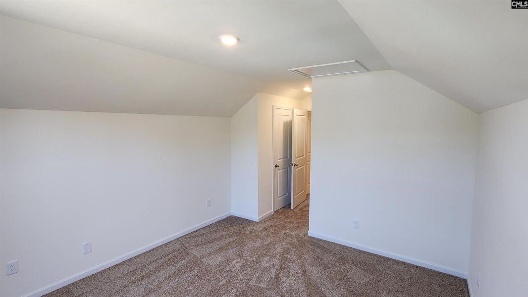 Spacious, unfurnished interior of a new home in Bickley Station, Irmo (Image 33).