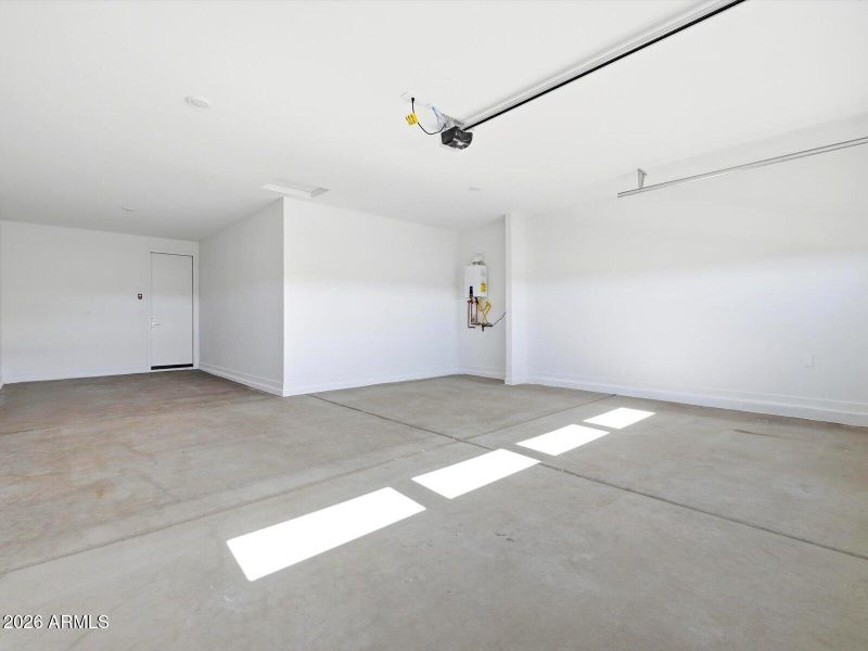 3-Car Tandem Garage View 1 3-Car Tandem Garage View 1