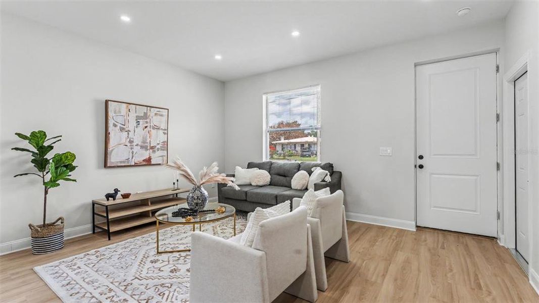 Furnished interior view inside a new home in , Lakeland (Image 11).