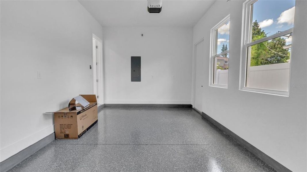 Spacious, unfurnished interior of a new home in , St. Petersburg (Image 19). Spacious, unfurnished interior of a new home in , St. Petersburg (Image 19).
