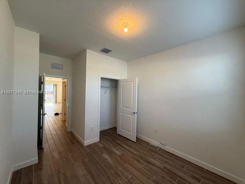 Spacious, unfurnished interior of a new home in , Homestead (Image 16).