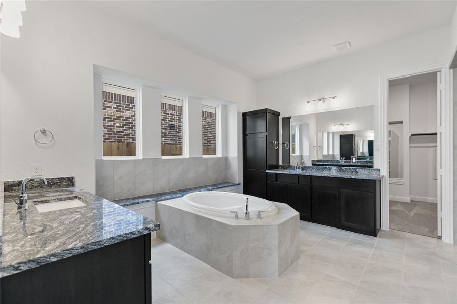 Furnished interior view inside a new home in Brookewater, Rosenberg (Image 7).