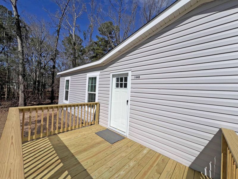 Exterior details and patio area of a home in , Manning (Image 23).