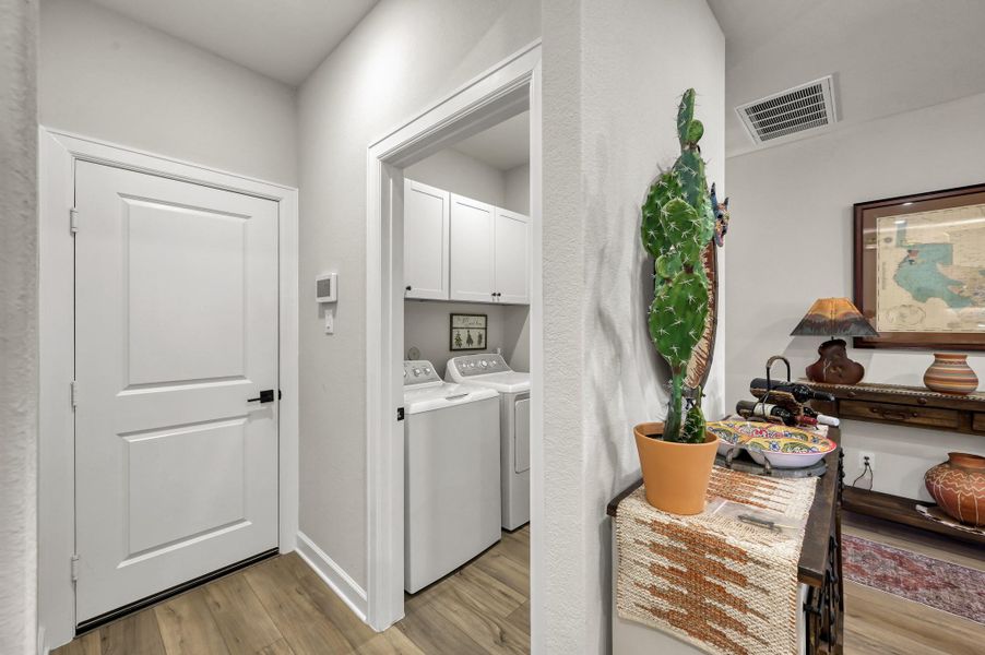 Expanded Utility Room Storage – Additional cabinetry provides valuable storage space and organization. Expanded Utility Room Storage – Additional cabinetry provides valuable storage space and organization.