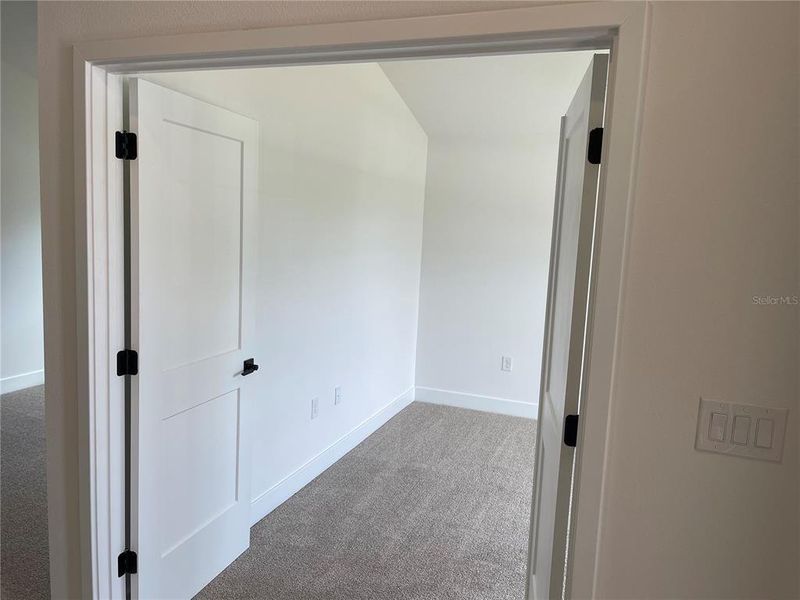 Spacious, unfurnished interior of a new home in Harmony Central, St. Cloud (Image 11).