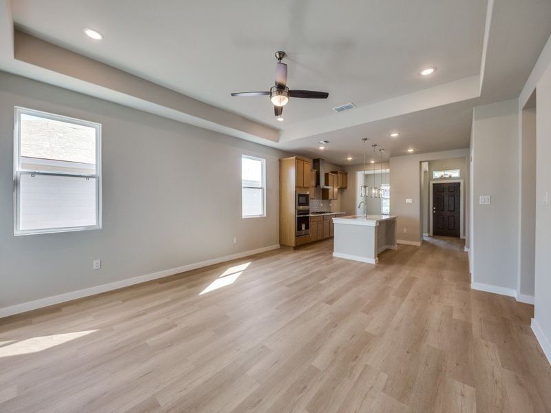 Representative unfurnished interior of a home built from the Roswell by Hakes Brothers in Hunters Ranch, San Antonio (Image 13).